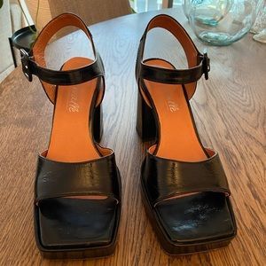 Square toe sandals